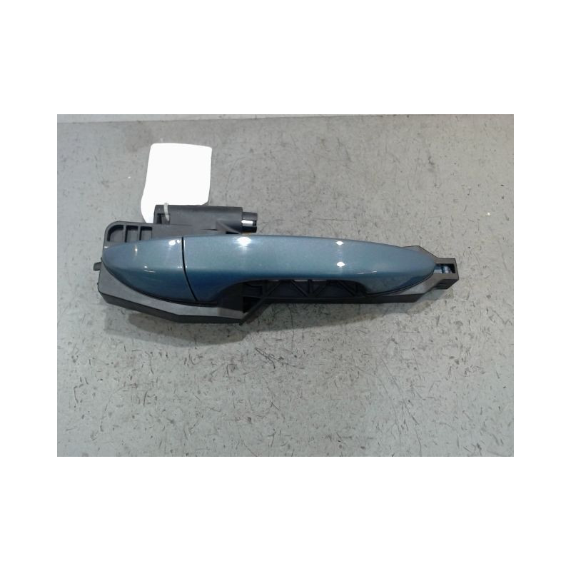 POIGNEE EXTERIEURE PORTE AVANT DROIT HYUNDAI I20