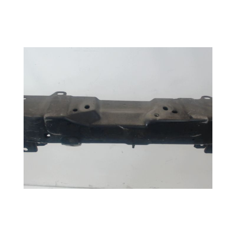 TRAVERSE SUPERIEURE ARMATURE AVANT NISSAN QASHQAI