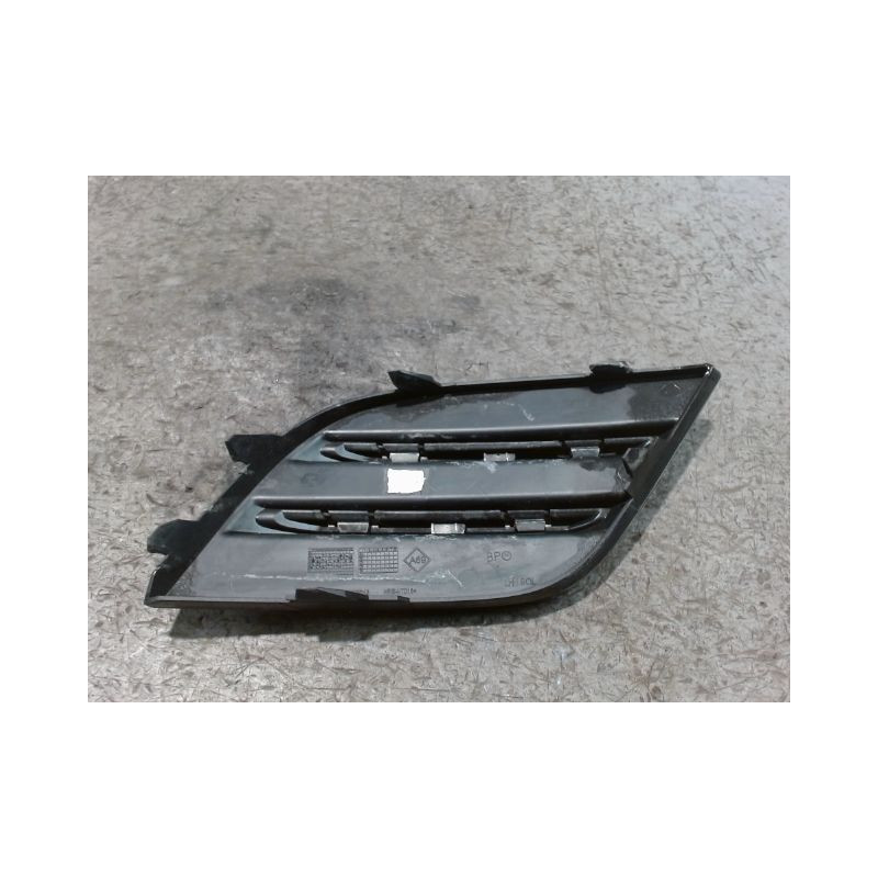 OBTURATEUR PHARE ADDITIONNEL PARE-CHOC AVG RENAULT CLIO IV