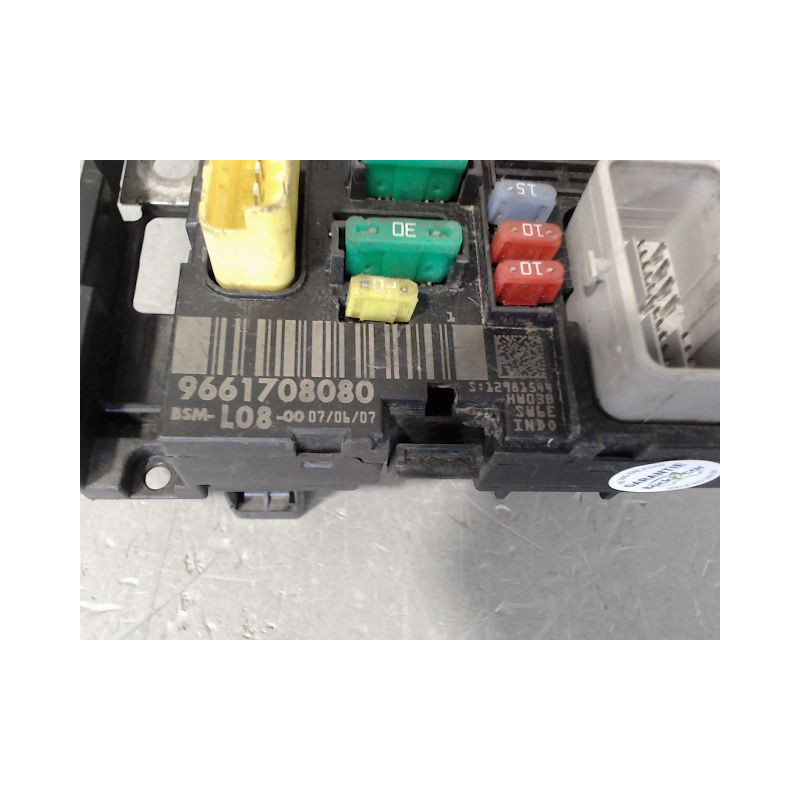 BOITE A FUSIBLES CITROEN C4 PICASSO LONG