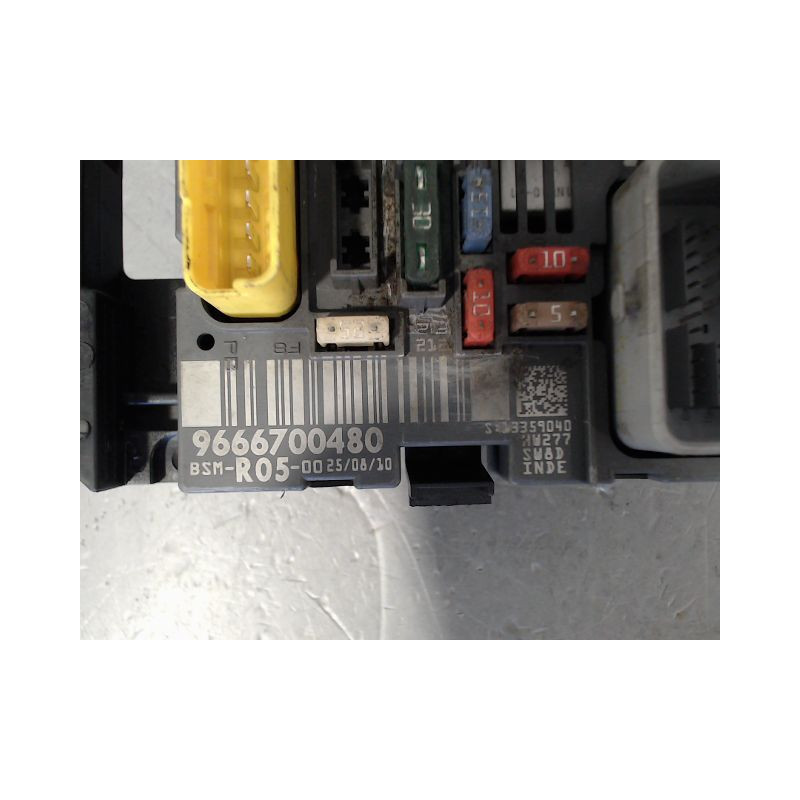 BOITE A FUSIBLES PEUGEOT 308 2007-