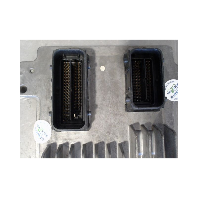 CALCULATEUR MOTEUR OPEL CORSA 2010-
