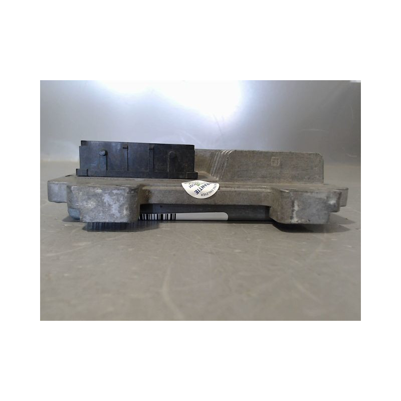 CALCULATEUR MOTEUR OPEL CORSA 2010-