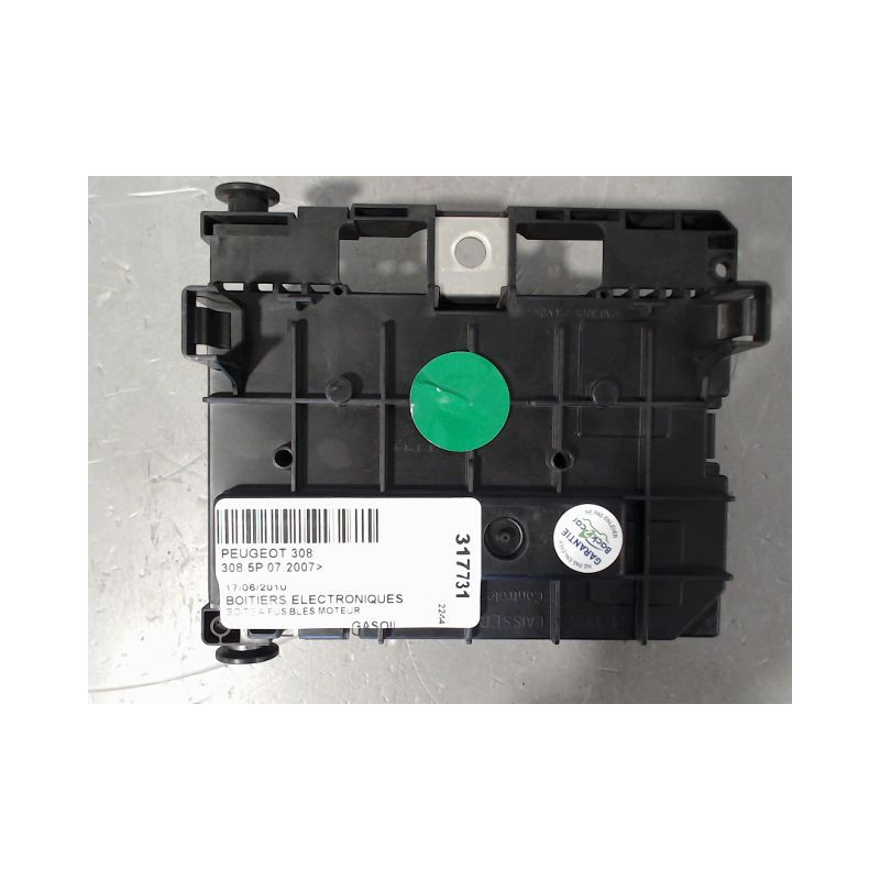 BOITE A FUSIBLES PEUGEOT 308 2007-