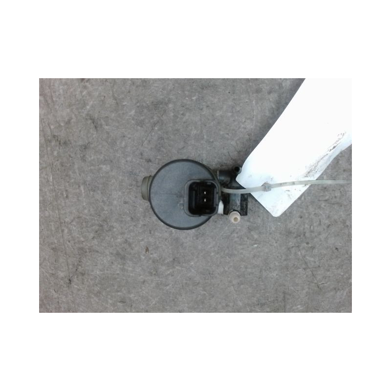 POMPE LAVE-GLACE AVANT DACIA SANDERO 2008-