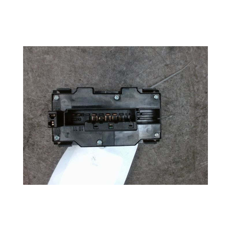 BOUTON DE WARNING MERCEDES CLASSE E 99-2002