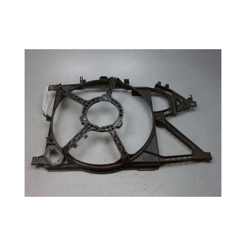 SUPPORT DE VENTILATEUR OPEL CORSA 03-06