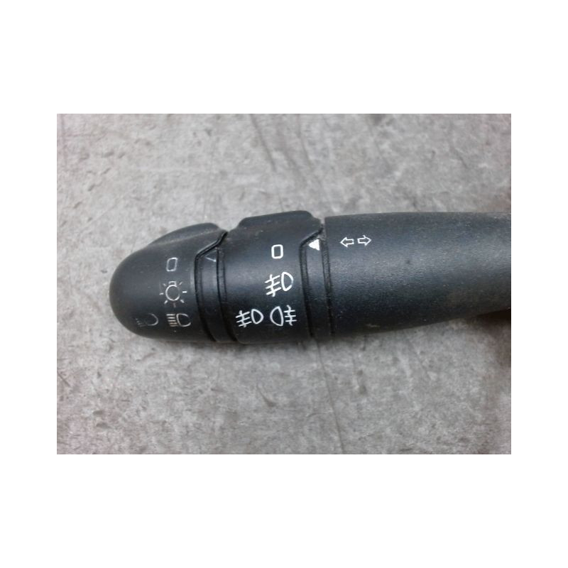 COMMANDE CLIGNOTANT RENAULT MEGANE
