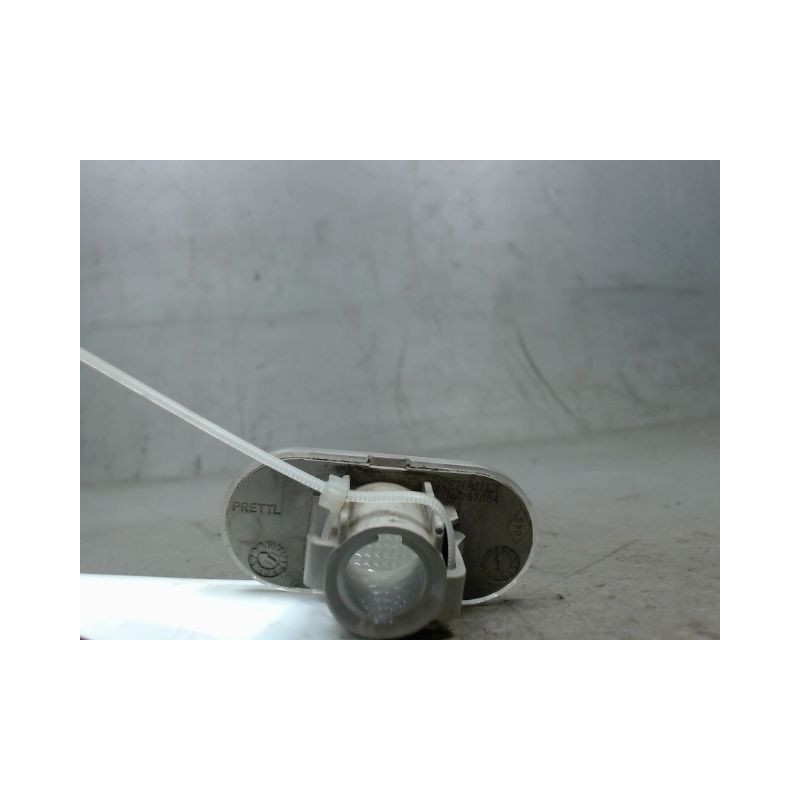 REPETITEUR AILE DROIT RENAULT TWINGO 2 2007-