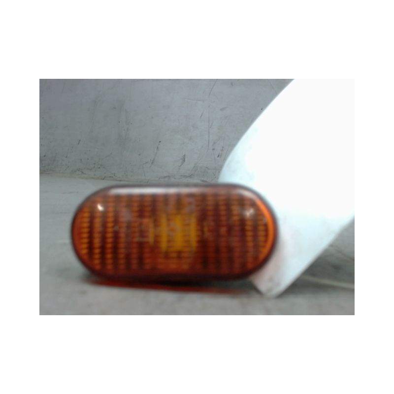 REPETITEUR AILE DROIT RENAULT SCENIC I PH2 99-03