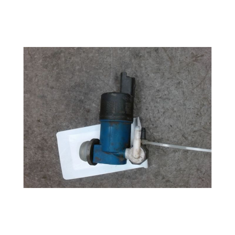 POMPE LAVE-GLACE AVANT RENAULT CLIO
