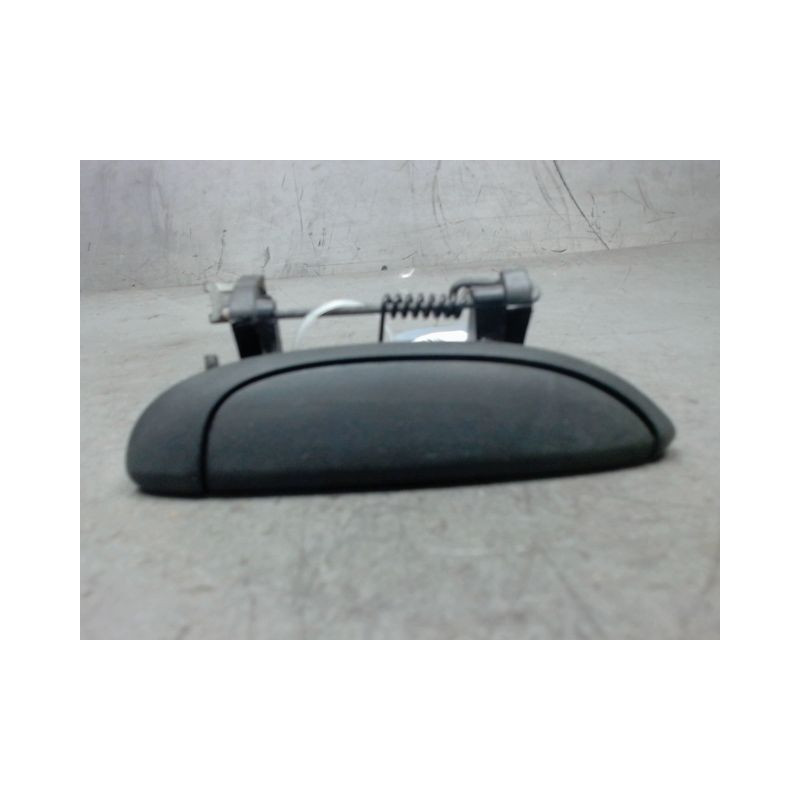 POIGNEE EXTERIEURE PORTE AVANT DROIT RENAULT CLIO II CAMPUS 06-