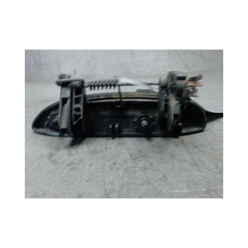 POIGNEE EXTERIEURE PORTE AVANT DROIT RENAULT CLIO II CAMPUS 06-