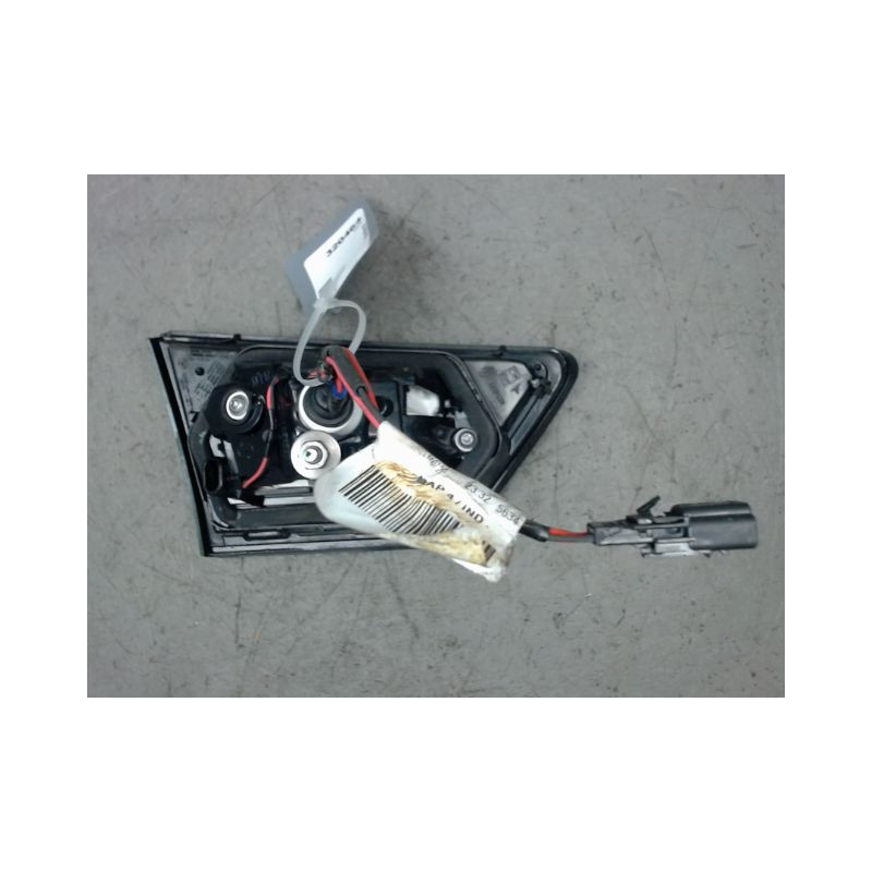 FEU ARRIERE INTERIEUR DROIT RENAULT CLIO