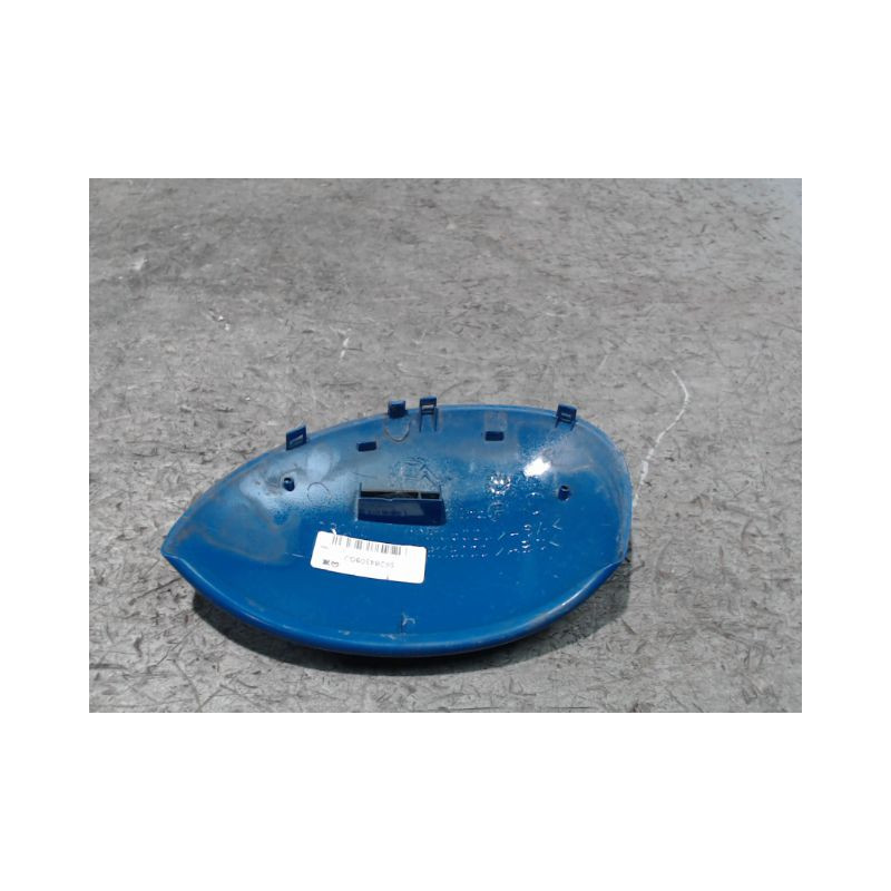 CARENAGE RETROVISEUR EXTERIEUR DROIT PEUGEOT 206 5P