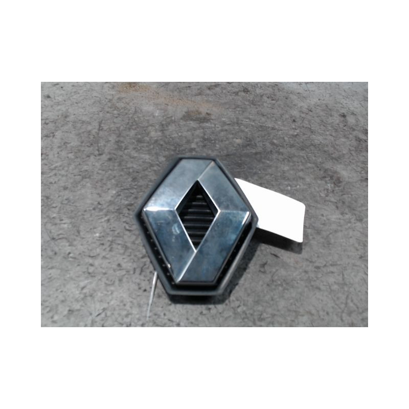 SIGLE CALANDRE RENAULT MEGANE II PH1 02-05