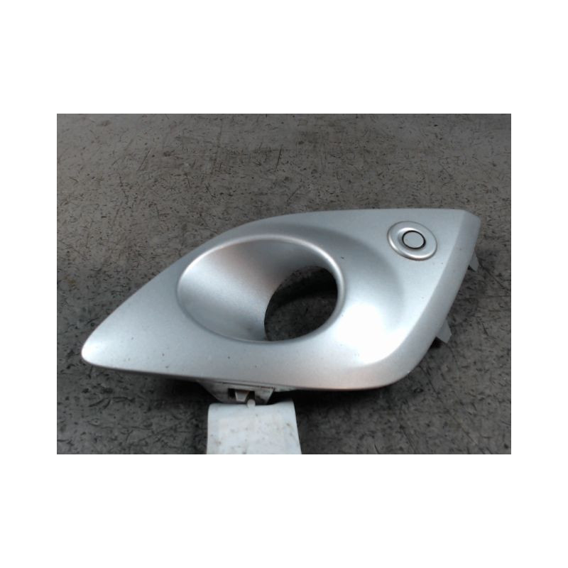 OBTURATEUR PHARE ADDITIONNEL PARE-CHOC AVG RENAULT SCENIC III 2009-