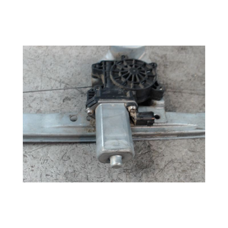 MECANISME+MOTEUR LEVE-GLACE AVANT GAUCHE DACIA LODGY