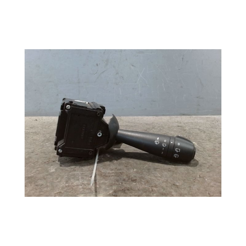 COMMANDE ESSUIE GLACE DACIA SANDERO 2008-