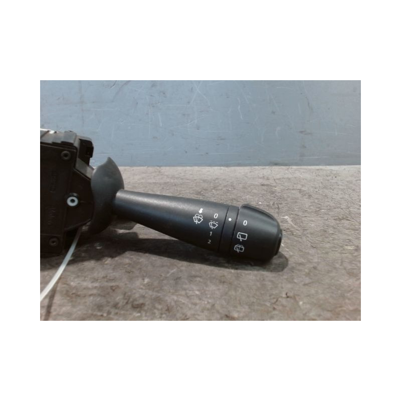 COMMANDE ESSUIE GLACE DACIA SANDERO 2008-