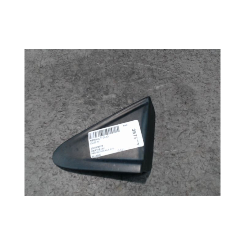 PROTECTION AILE AVANT GAUCHE RENAULT CLIO IV