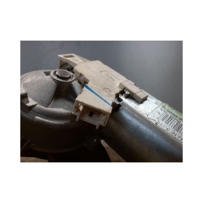 MOTEUR ESSUIE-GLACE ARRIERE RENAULT CLIO 3