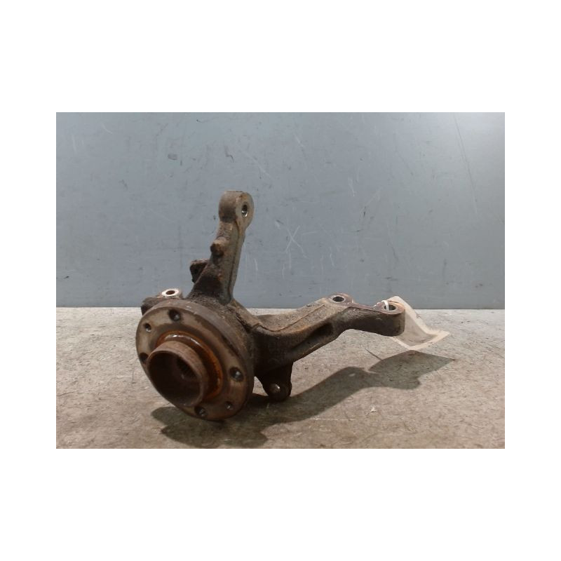 PIVOT AVANT DROIT RENAULT CLIO III 2010-