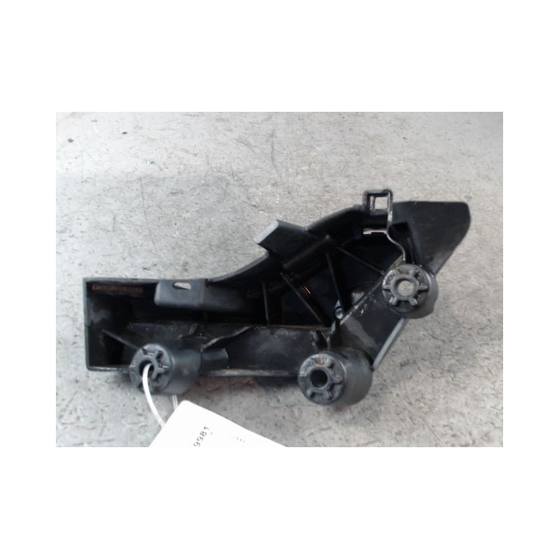 SUPPORT PARE-CHOC ARD CITROEN DS4