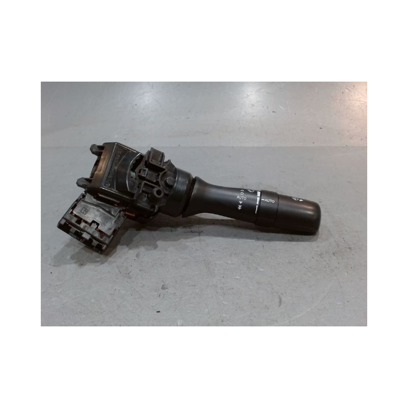 COMMANDE ESSUIE GLACE TOYOTA AVENSIS