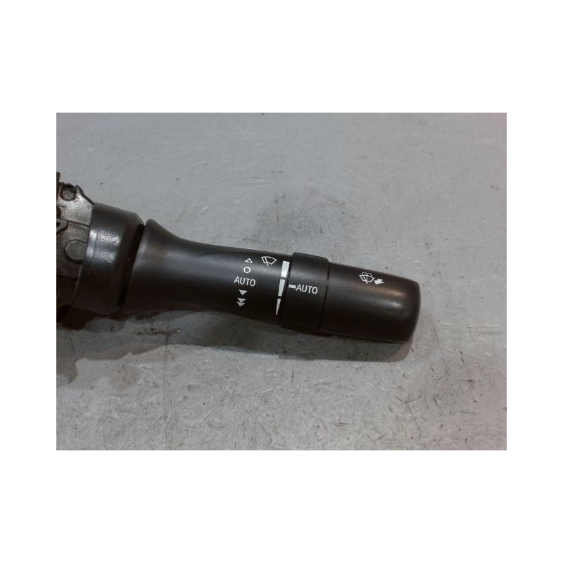 COMMANDE ESSUIE GLACE TOYOTA AVENSIS