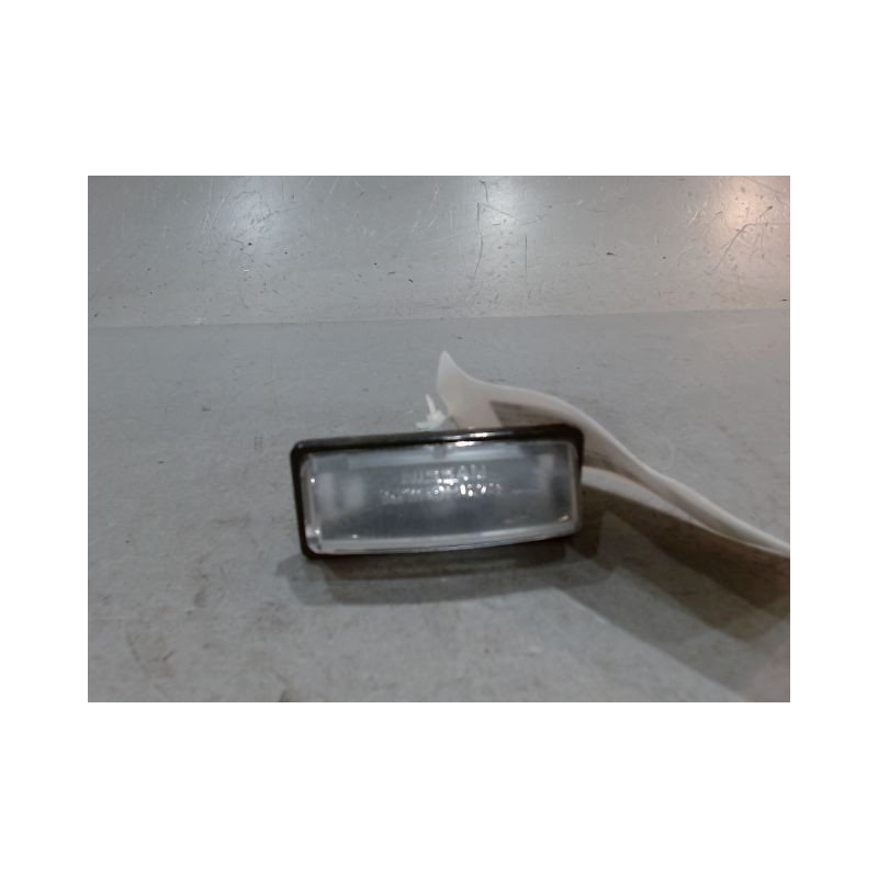 ECLAIREUR PLAQUE DE POLICE GAUCHE NISSAN MICRA