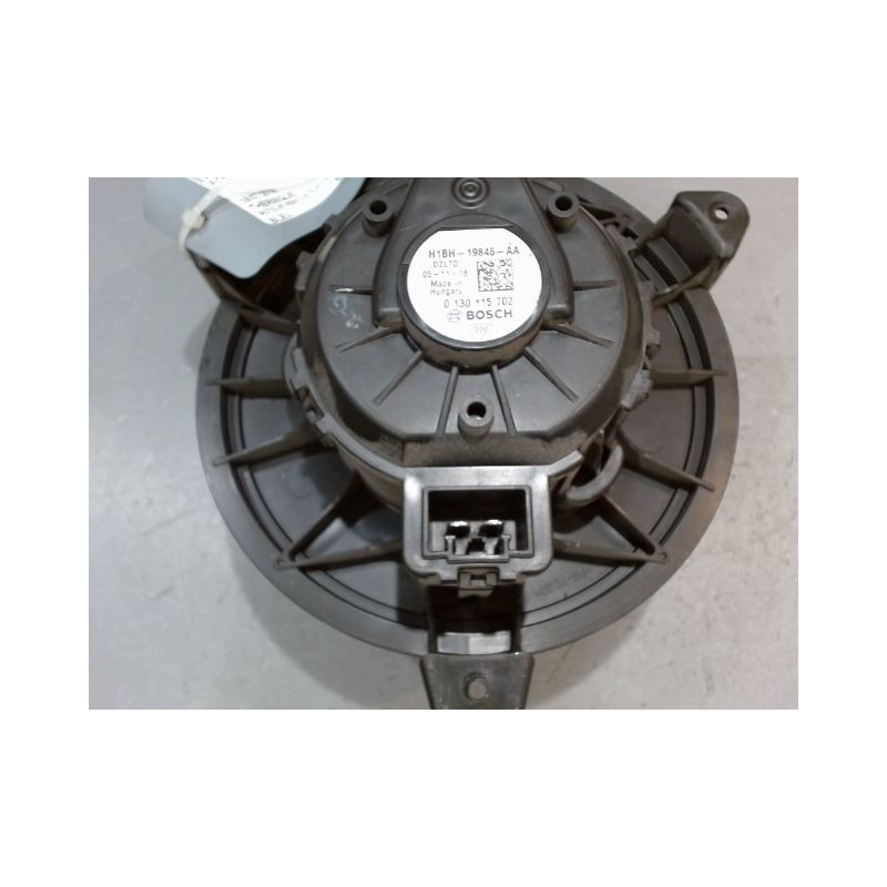 MOTEUR VENTILATEUR CHAUFFAGE FORD FIESTA