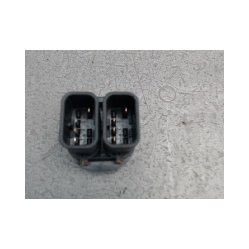 COMMANDE LEVE-GLACE PORTE AVG FORD FIESTA