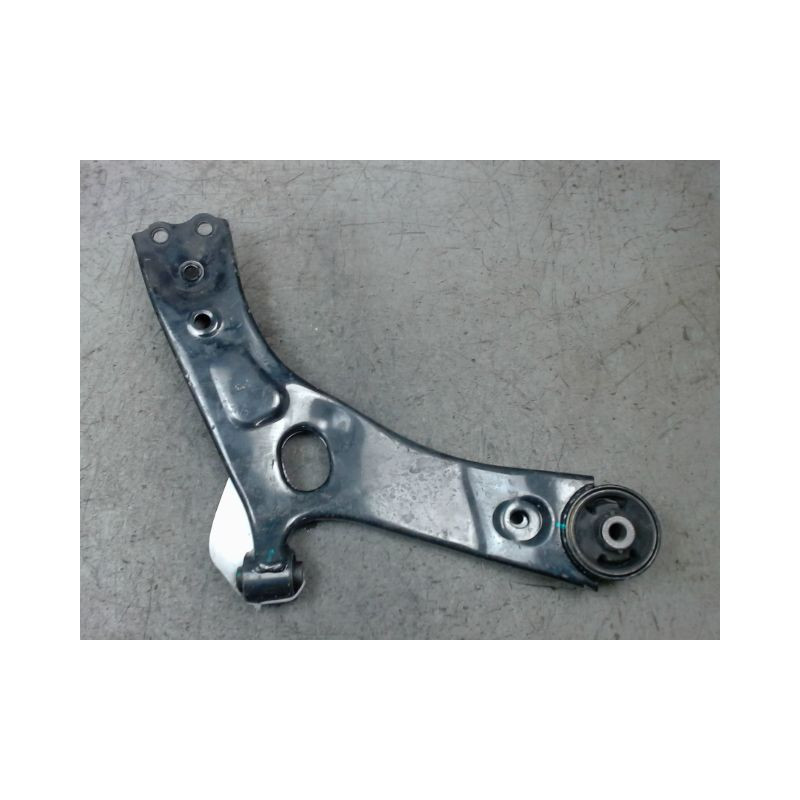 TRIANGLE INFERIEUR AVANT DROIT HYUNDAI IX35