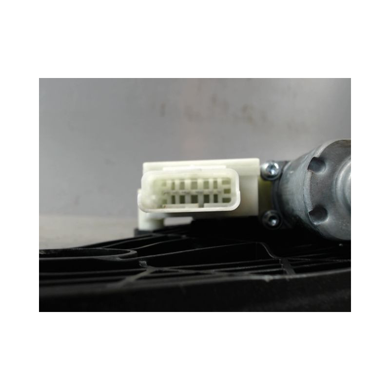MECANISME+MOTEUR LEVE-GLACE ARRIERE DROIT RENAULT CAPTUR