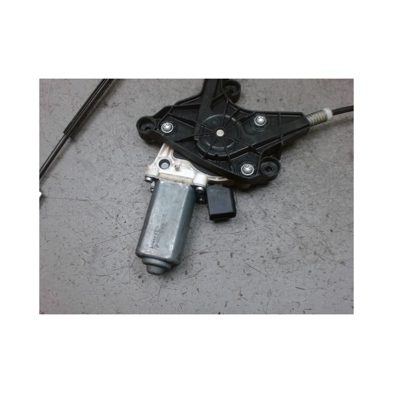 MECANISME+MOTEUR LEVE-GLACE AVANT DROIT MERCEDES VIANO LONG