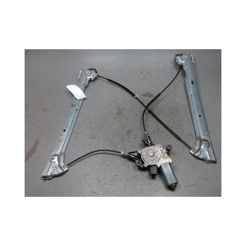MECANISME+MOTEUR LEVE-GLACE AVANT DROIT MERCEDES VIANO LONG