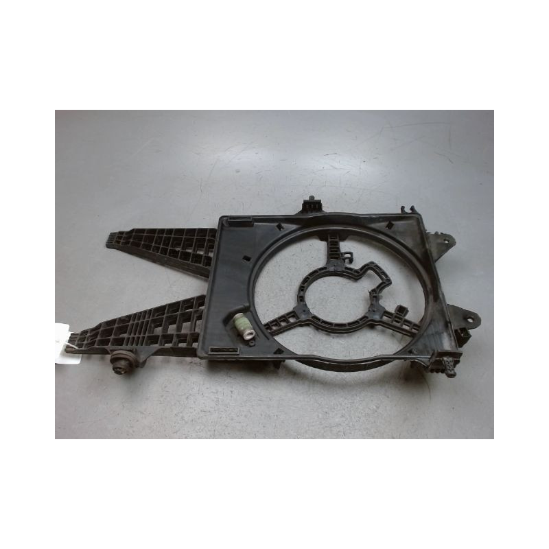 SUPPORT DE VENTILATEUR LANCIA YPSILON 2003-