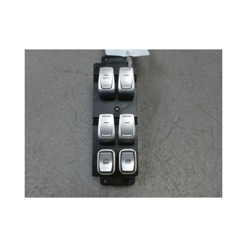 COMMANDE LEVE-GLACE PORTE AVG SSANGYONG TIVOLI