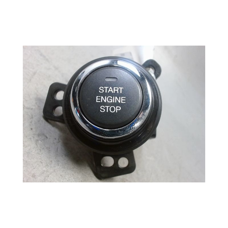 BOUTON DE DEMARRAGE SSANGYONG TIVOLI