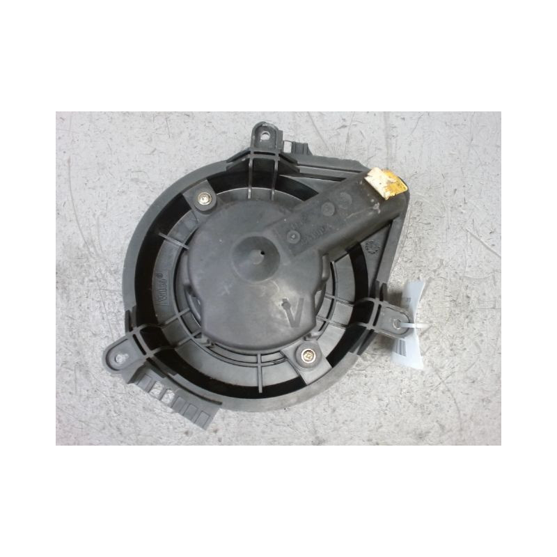 MOTEUR VENTILATEUR CHAUFFAGE RENAULT LAGUNA -98