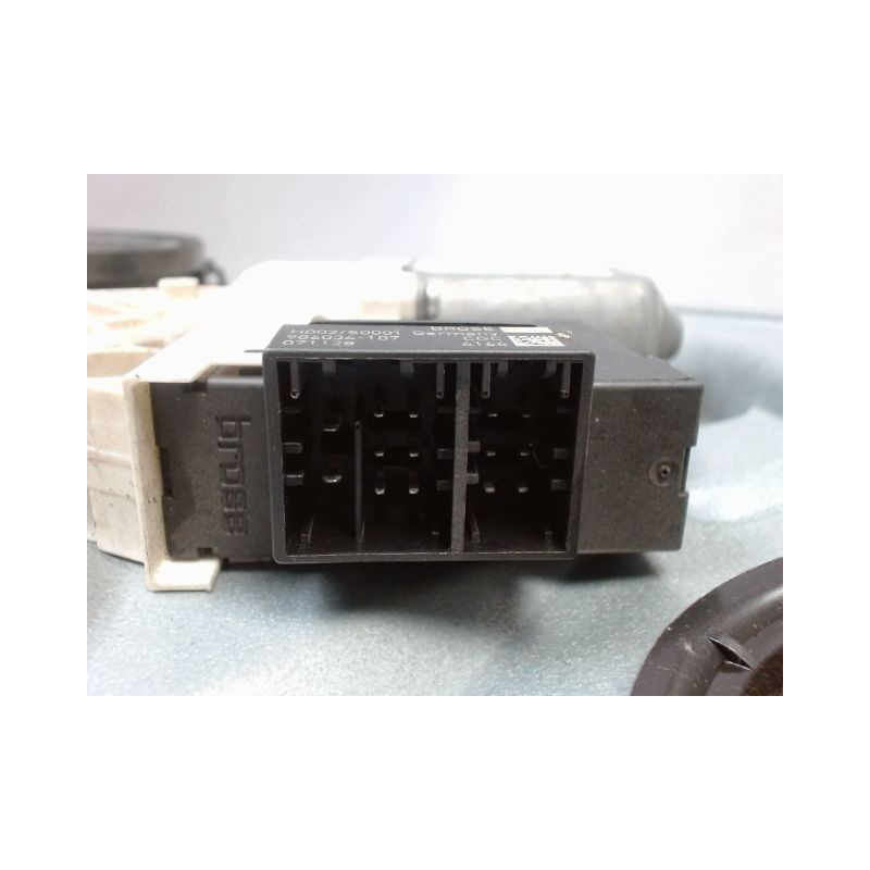 MECANISME+MOTEUR LEVE-GLACE AVANT DROIT SEAT IBIZA 2006-