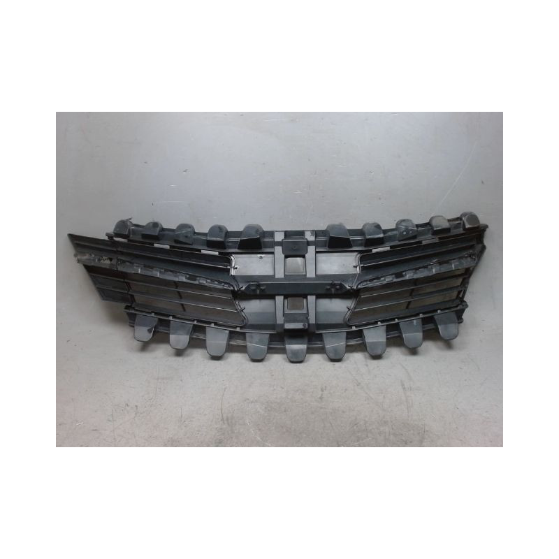 GRILLE CALANDRE TOYOTA VERSO
