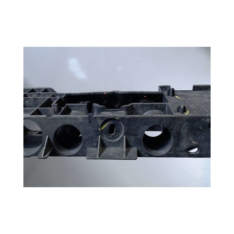 TRAVERSE SUPERIEURE ARMATURE AVANT RENAULT CLIO IV