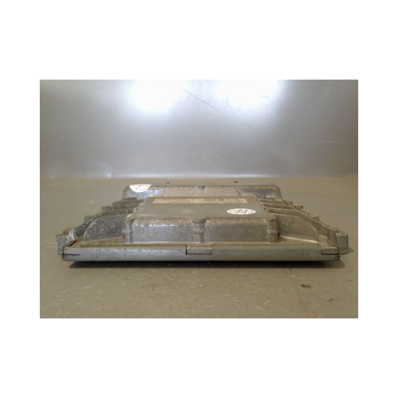 CALCULATEUR MOTEUR RENAULT TWINGO I Phase 3 2000-2007