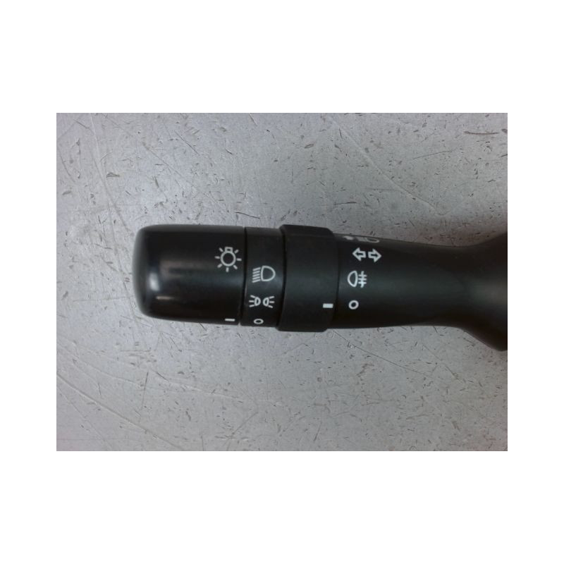 COMMANDE ECLAIRAGE TOYOTA YARIS II 2010-