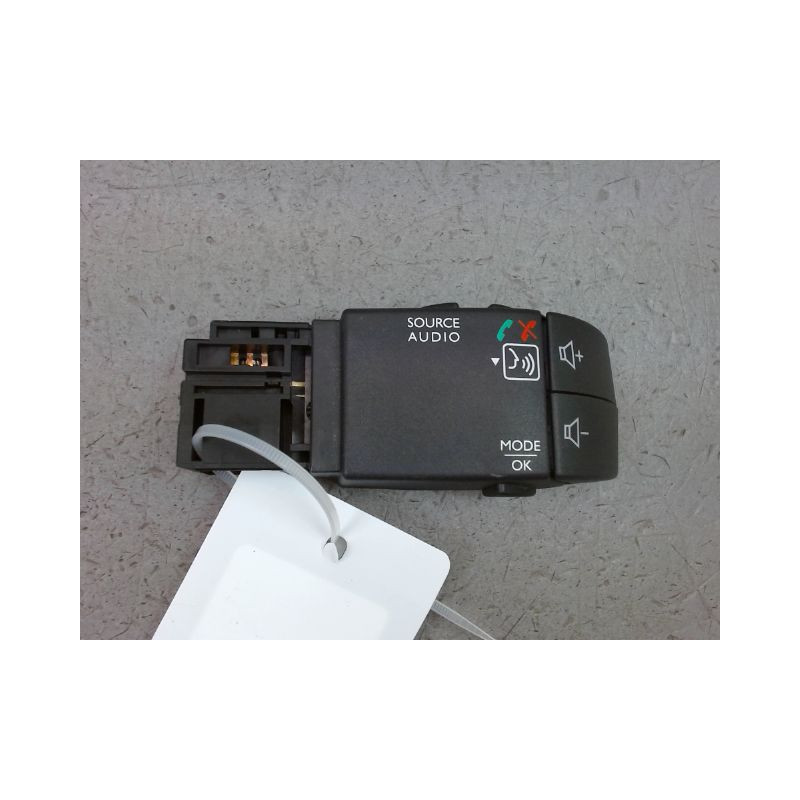 COMMANDE AUTORADIO DACIA LODGY BREAK 2012-...