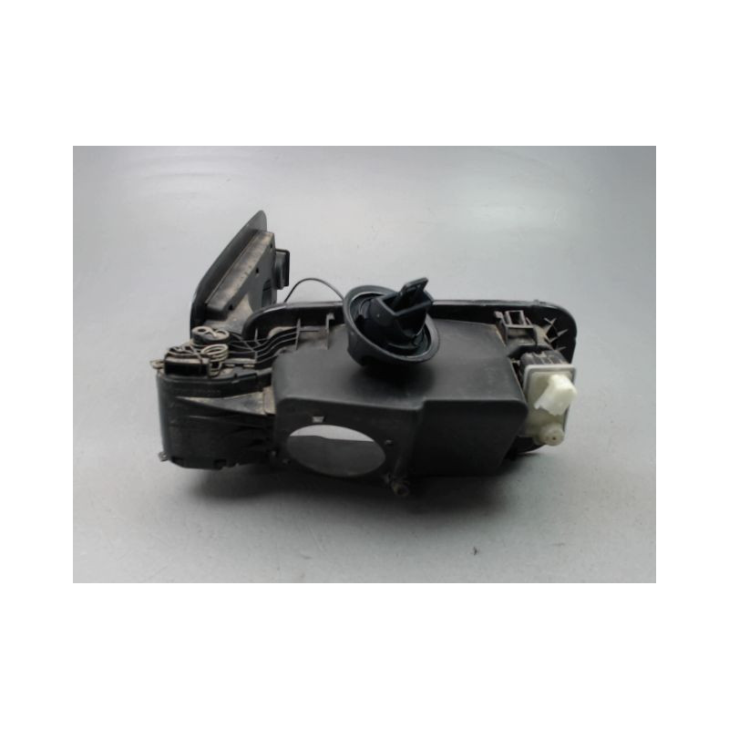 VOLET DE TRAPPE CARBURANT DACIA DUSTER 2010-