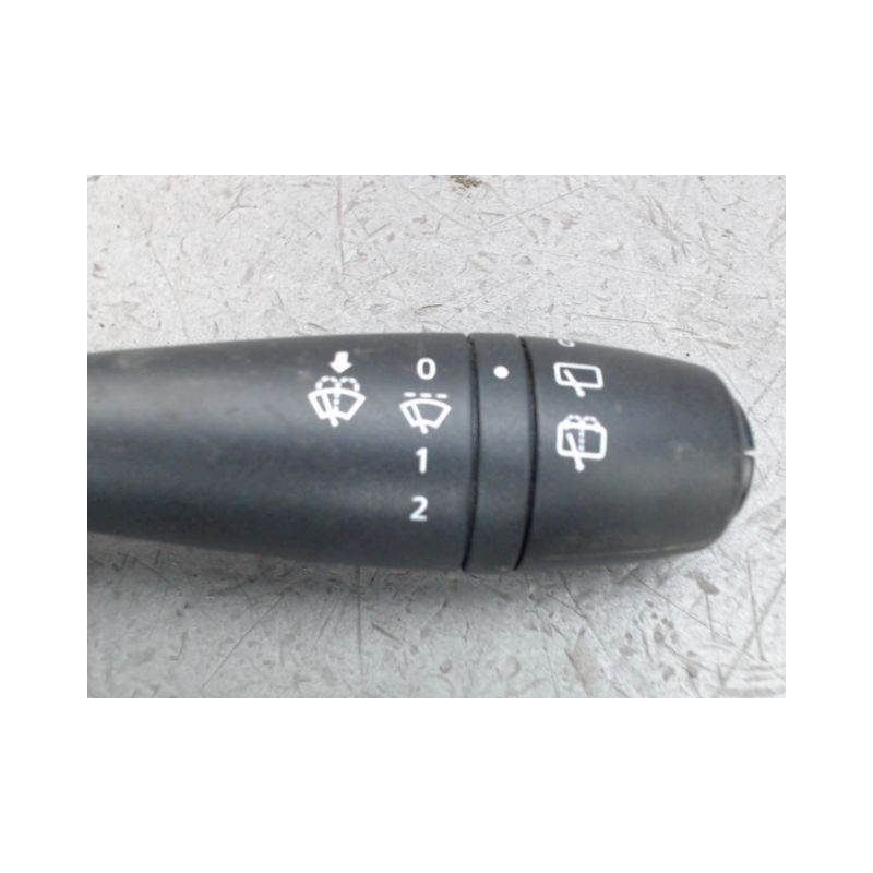 COMMANDE ESSUIE GLACE RENAULT TWINGO