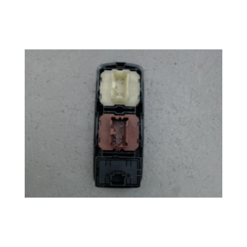 COMMANDE LEVE-GLACE PORTE AVG DACIA LODGY